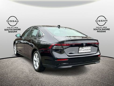 Used 2025 Honda Accord LX image 8
