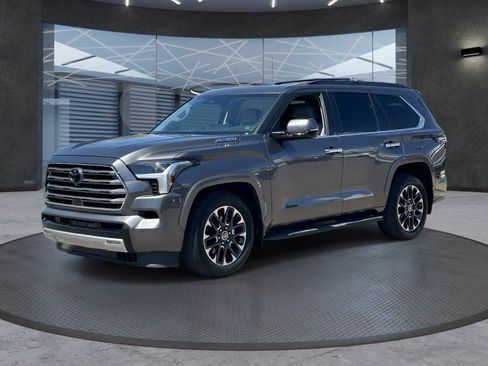 Used 2023 Toyota Sequoia Limited AWD/4WD image 2