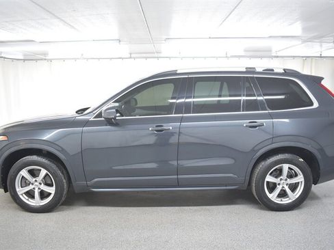 Used 2016 Volvo XC90 T5 Momentum image 4