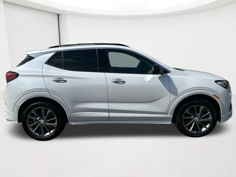 Used 2021 Buick Encore GX Essence w/ Advanced Technology Package AWD/4WD image 4