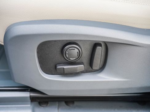 Used 2024 Land Rover Defender 110 S image 23