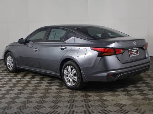 Used 2022 Nissan Altima 2.5 S FWD image 6