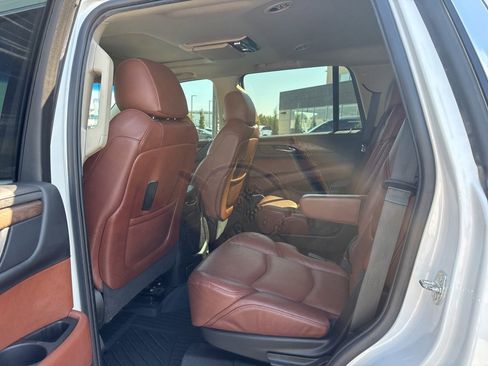 Used 2020 Cadillac Escalade Premium Luxury image 9