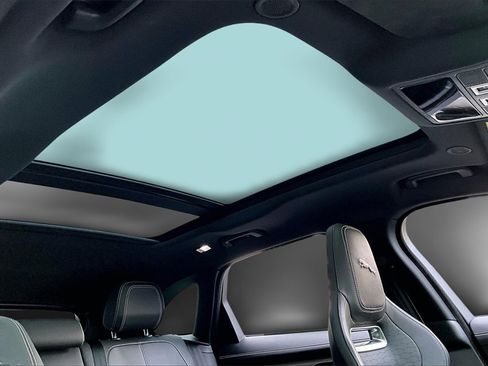 Used 2025 Jaguar F-PACE R-Dynamic S image 25