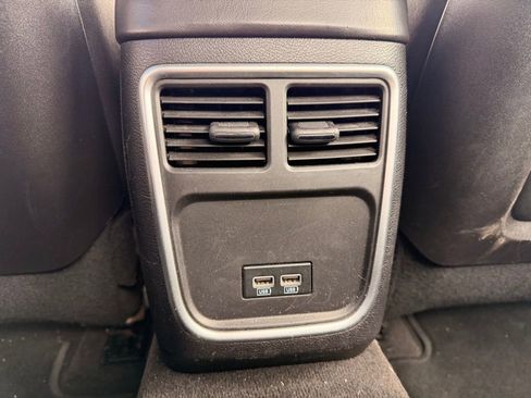 Used 2016 Dodge Charger SE w/ Popular Equipment Group image 20