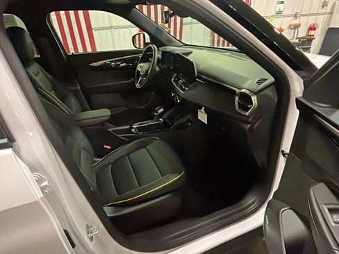 New 2025 Chevrolet TrailBlazer ACTIV w/ Convenience Package image 15