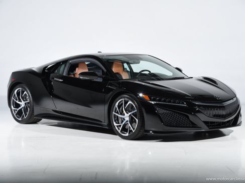 Used 2018 Acura NSX AWD/4WD image 1