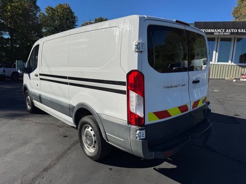 Used 2018 Ford Transit 250 130 Low Roof image 3