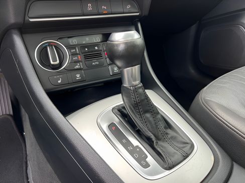 Used 2018 Audi Q3 2.0T Premium FWD image 52