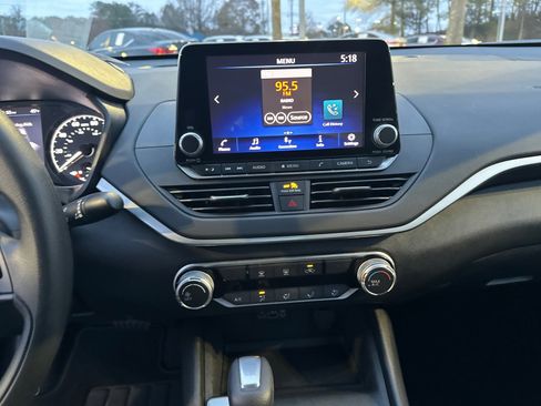 Certified 2025 Nissan Altima 2.5 S image 27