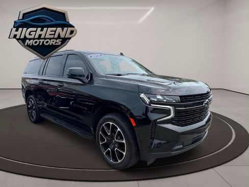 Used 2023 Chevrolet Suburban RST w/ Luxury Package AWD/4WD image 10