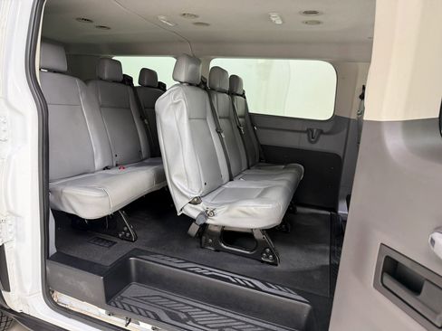 Used 2019 Ford Transit 150 XL image 27