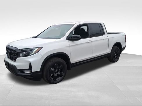 New 2026 Honda Ridgeline Black Edition image 3