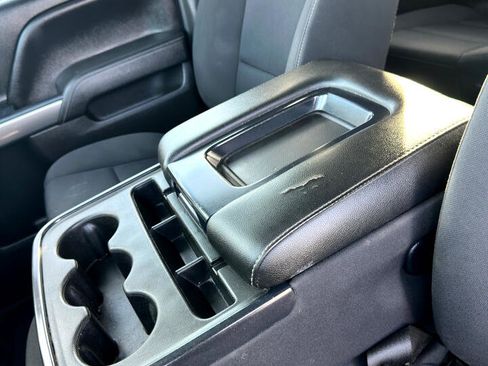 Used 2018 Chevrolet Silverado 1500 LT w/ LT Eassist Package image 21