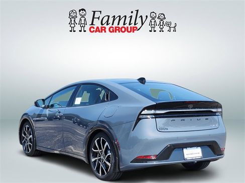 New 2026 Toyota Prius Plug-In Hybrid image 3