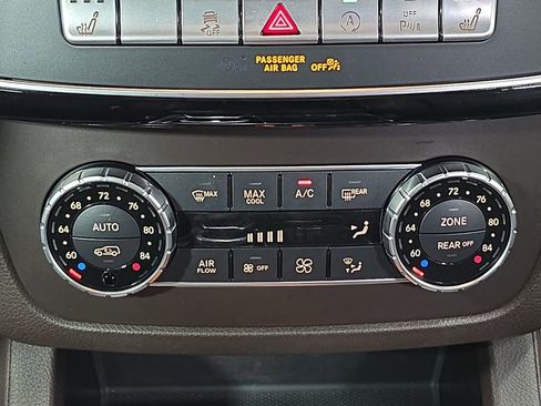 Used 2017 Mercedes-Benz GLS 450 4MATIC image 19