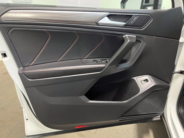 Used 2024 Volkswagen Tiguan Wolfsburg Edition AWD/4WD image 20