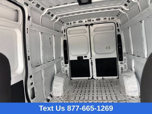 Used 2024 RAM ProMaster 2500 w/ Convenience Group FWD image 13