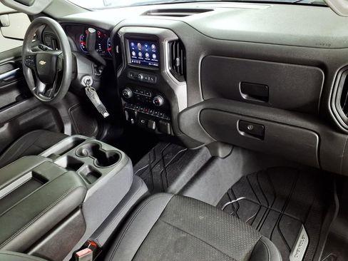 Used 2020 Chevrolet Silverado 1500 Custom w/ Custom Value Package RWD image 14