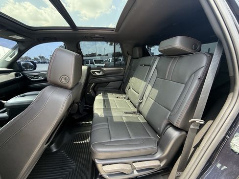 Used 2022 Chevrolet Tahoe RST w/ Luxury Package RWD image 29