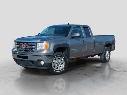 Used 2013 GMC Sierra 2500 SLE w/ SLE Preferred Package AWD/4WD image 1