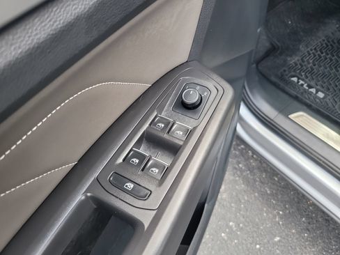 Used 2023 Volkswagen Atlas SE FWD image 15