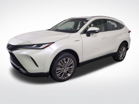 Used 2021 Toyota Venza XLE AWD/4WD image 1