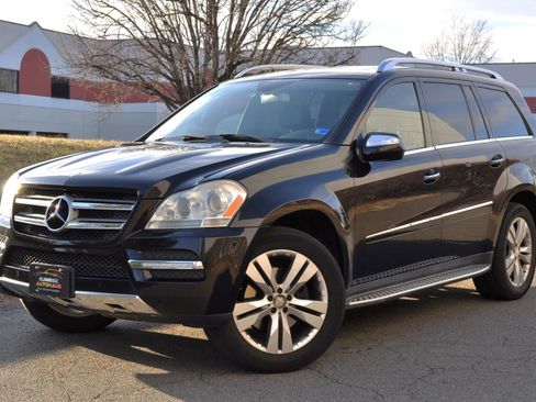 Used 2010 Mercedes-Benz GL 450 4MATIC image 1