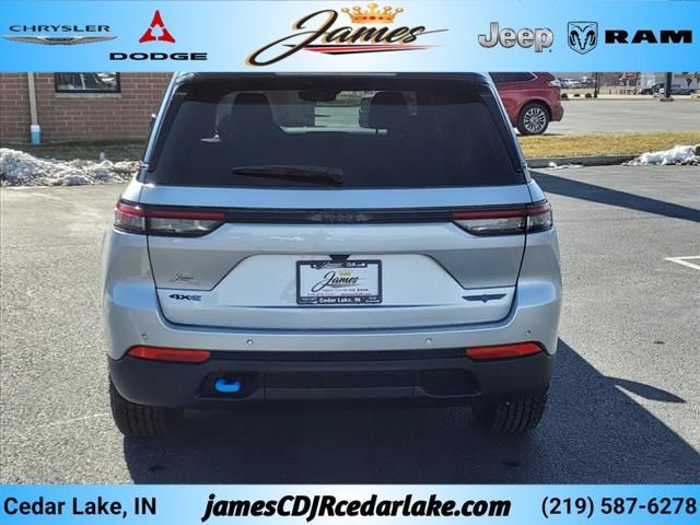 New 2023 Jeep Grand Cherokee Trailhawk AWD/4WD image 4