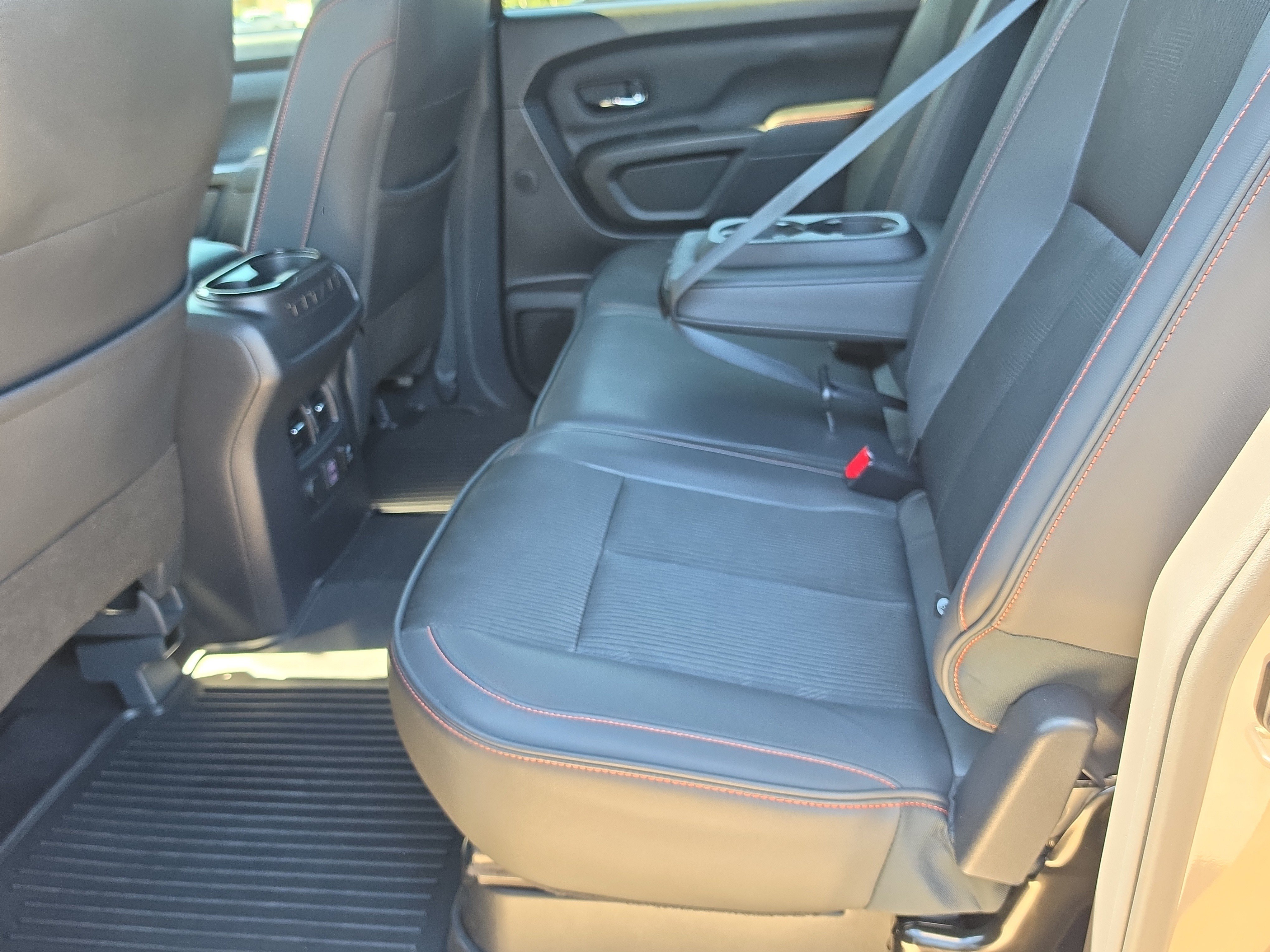 Used 2023 Nissan Titan PRO-4X w/ Pro-4x Utility Package AWD/4WD image 15
