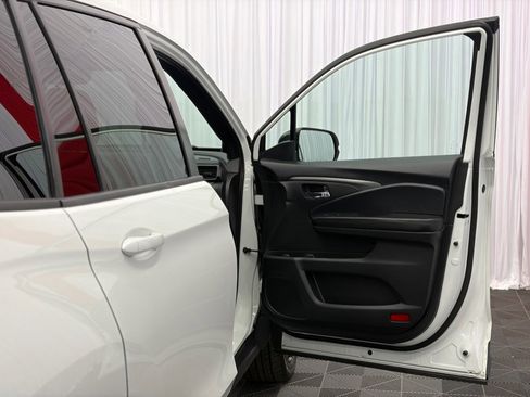Used 2021 Honda Passport Sport image 15