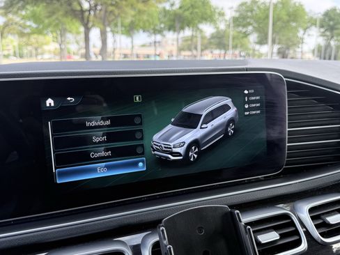 Used 2022 Mercedes-Benz GLS 450 4MATIC image 72