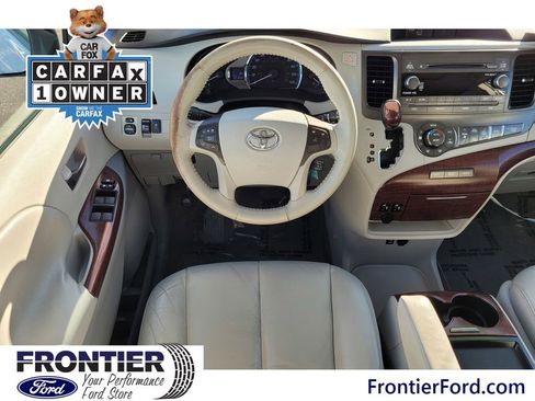 Used 2011 Toyota Sienna XLE image 12