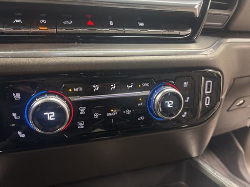 Used 2023 GMC Sierra 1500 SLT image 22