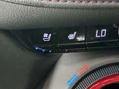 Used 2020 Chevrolet Blazer RS AWD/4WD image 21