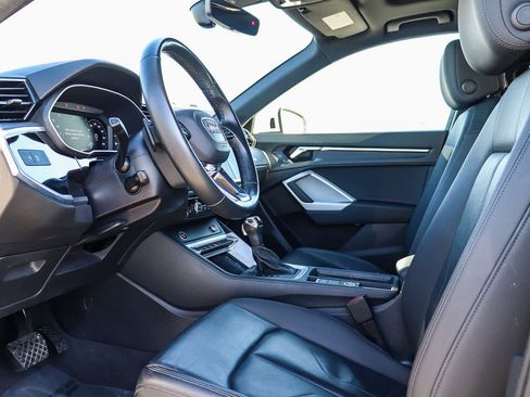 Used 2022 Audi Q3 2.0T Premium Plus w/ Premium Plus Package image 24