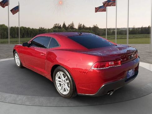 Used 2015 Chevrolet Camaro LS RWD image 4