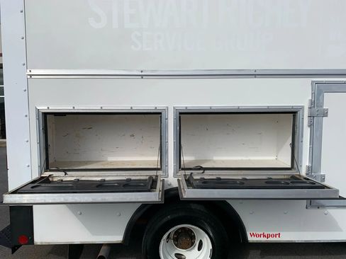 Used 2019 Ford E-450 and Econoline 450 Super Duty w/ Power Windows & Locks Group image 28