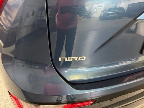 Used 2024 Kia Niro Wind FWD image 13