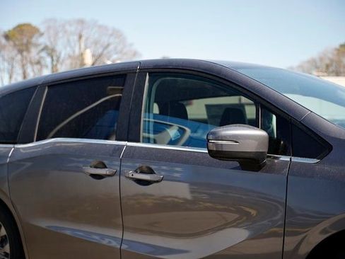 New 2026 Honda Odyssey Touring image 17