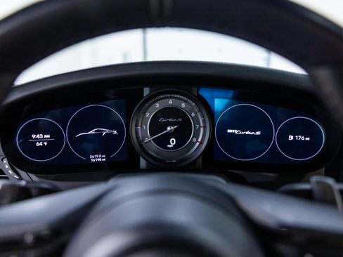 Used 2021 Porsche 911 Turbo S image 41