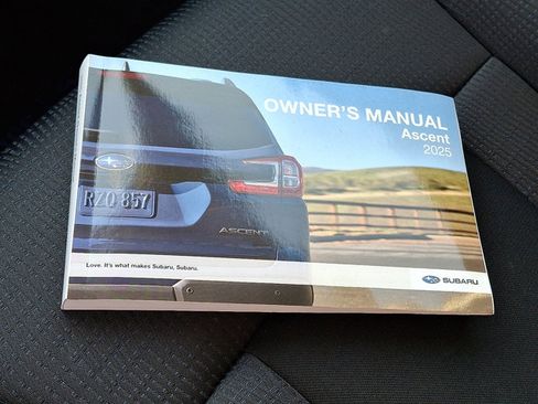 Certified 2025 Subaru Ascent Premium image 25