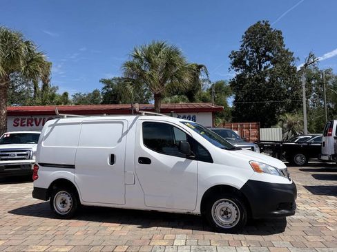 Used 2017 Nissan NV200 S FWD image 3