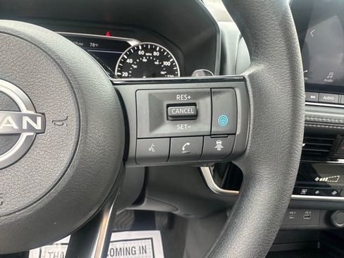 Used 2023 Nissan Rogue SV image 27