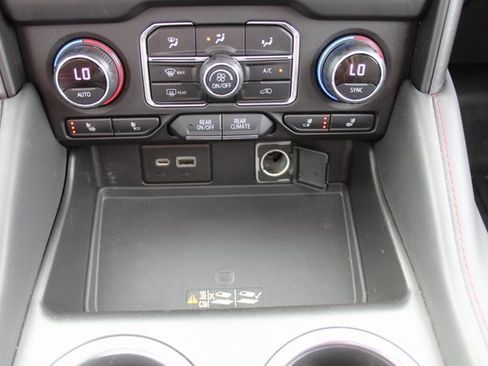 Used 2021 Chevrolet Tahoe RST image 32