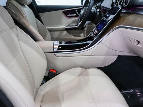Used 2024 Mercedes-Benz C 300 Sedan image 17
