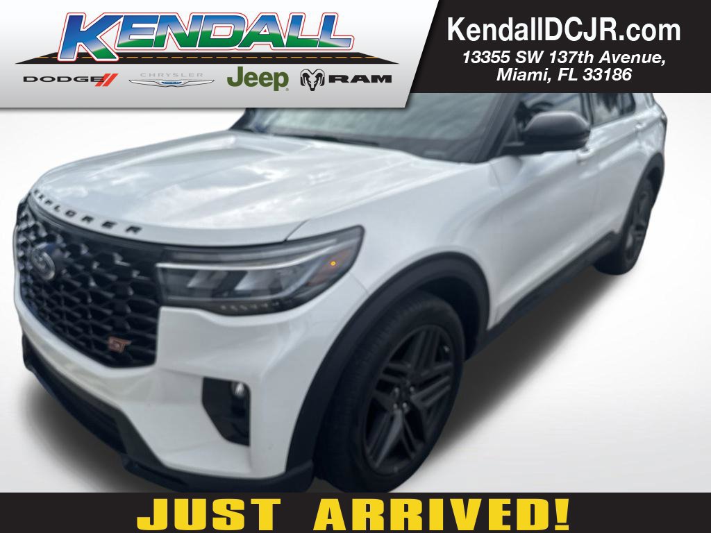 Used 2025 Ford Explorer ST AWD/4WD image 1