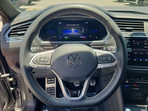 Certified 2023 Volkswagen Tiguan SE R-Line FWD image 19