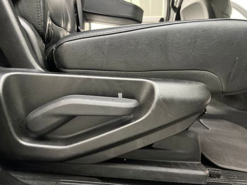 Used 2024 Jeep Wagoneer Series II w/ Flexible Seating Group image 20