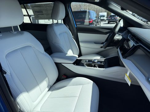 New 2026 Jeep Cherokee Limited image 14